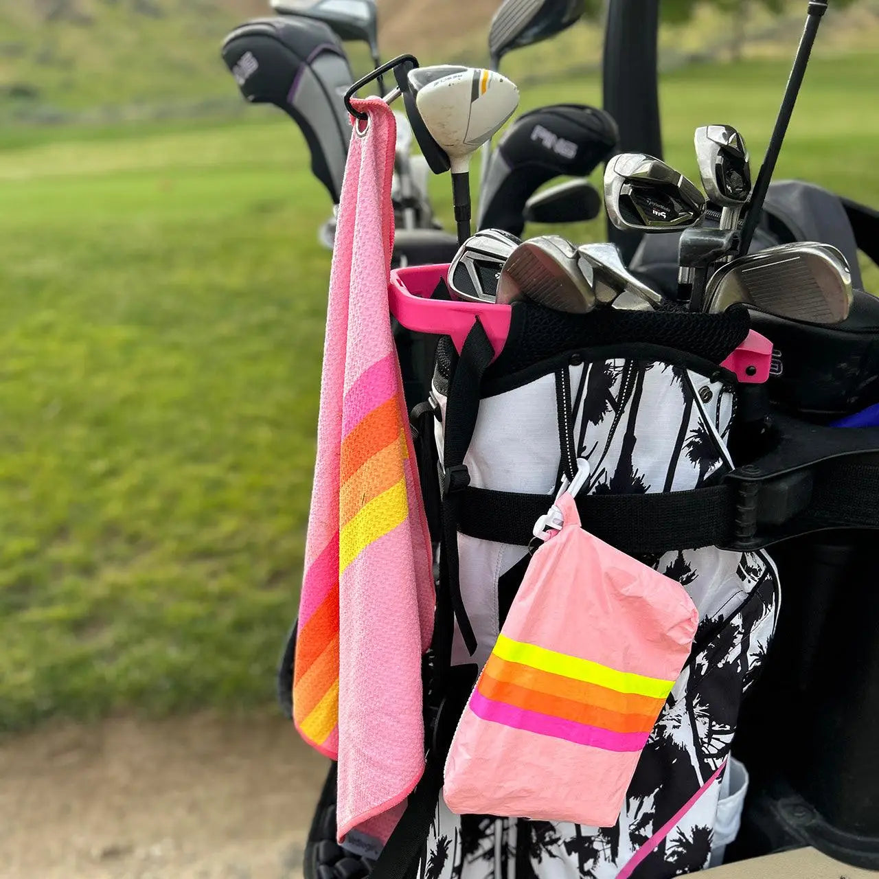 Magnetic Golf Towel + Golf Accessory Bag Set